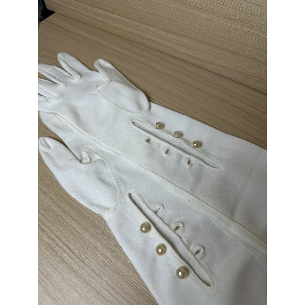 New Fownes Nylo Opera Gloves White Pearl Wrist Buttons 6.5